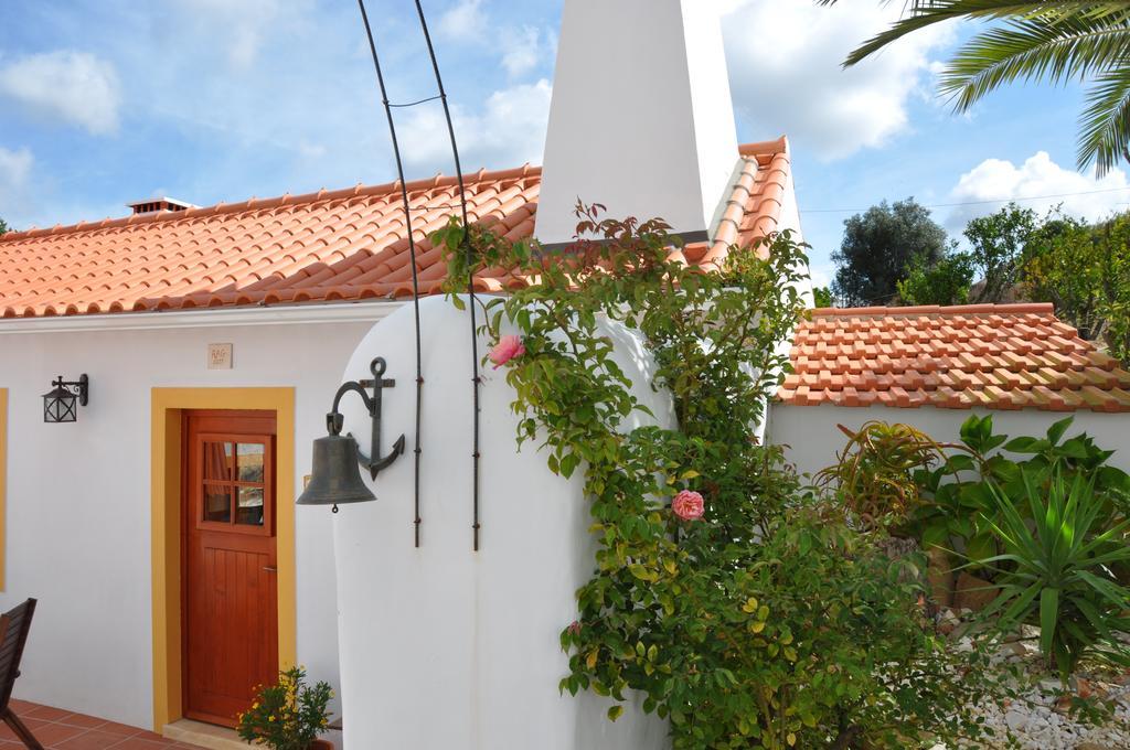 Quinta Do Bom Vento Guest House Obidos Exterior photo